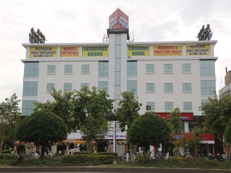 Hotel Swagath Grand Suchitra — фото 1
