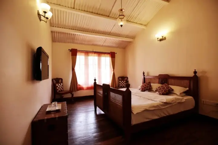 Ути: The Grange Hotel