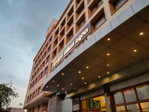 Hotel Saptagiri — фото 1