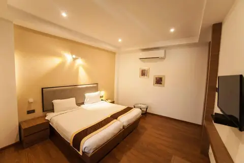 Brownstar Boutique Hotel — фото 1