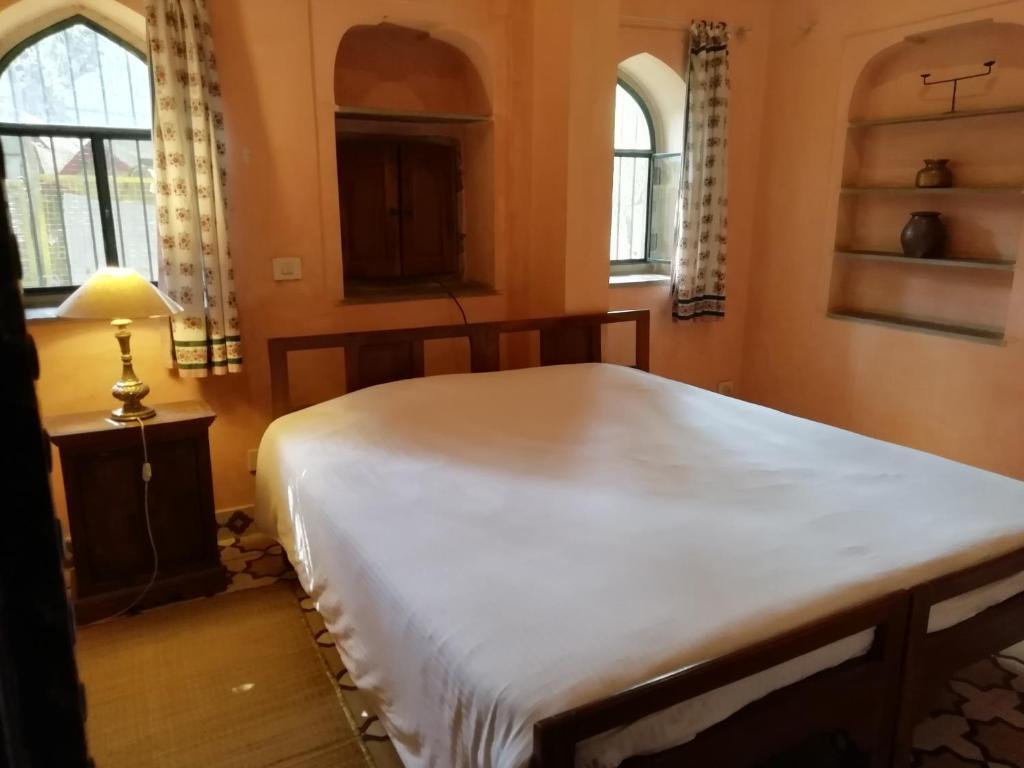 Амбер: Kawa Guest House