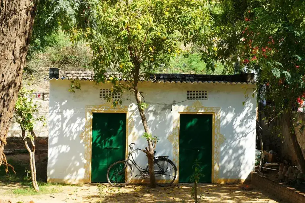 Амбер: Kawa Guest House