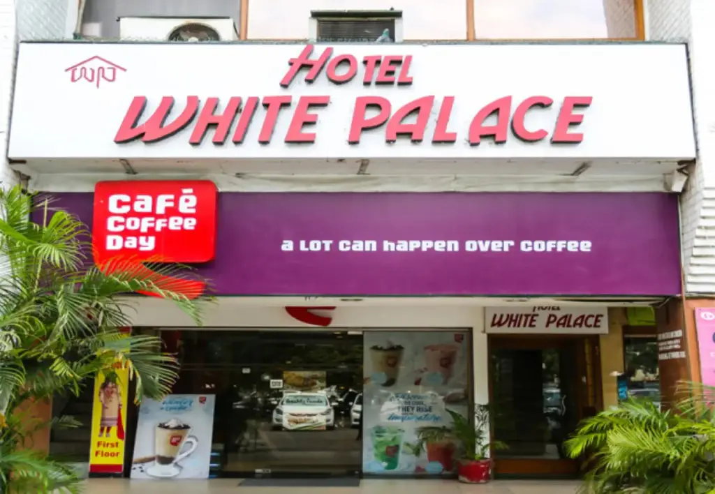 Hotel White Palace — фото 1