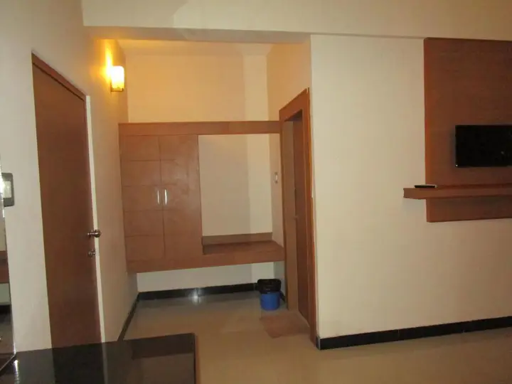Палани: Hotel Subham