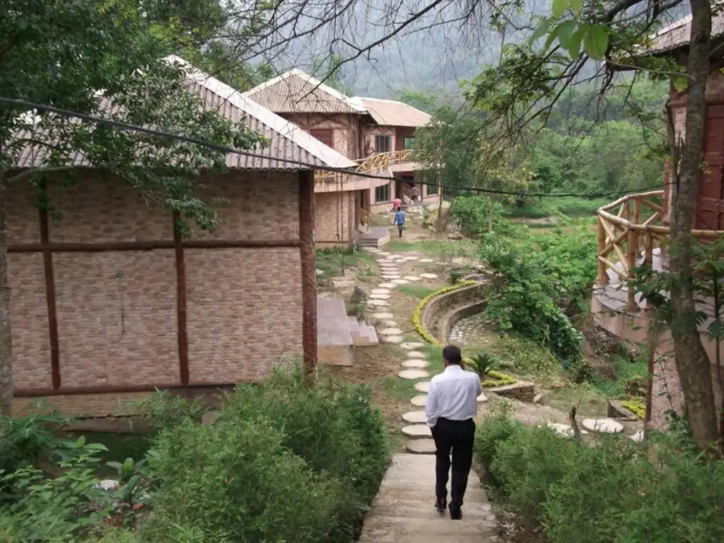 Тезпур: The Green Village Resort