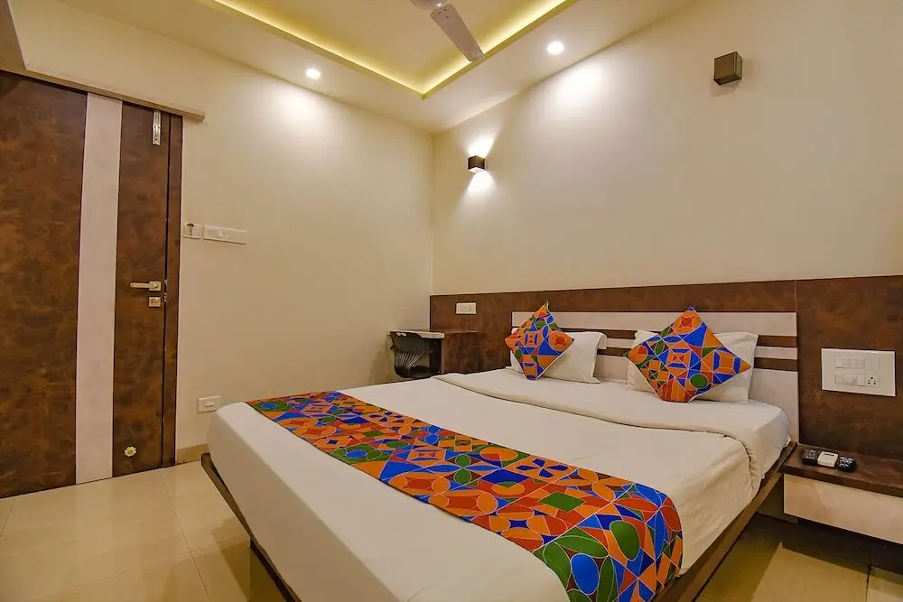 Пуна: Fabhotel Royce Studio Apartments