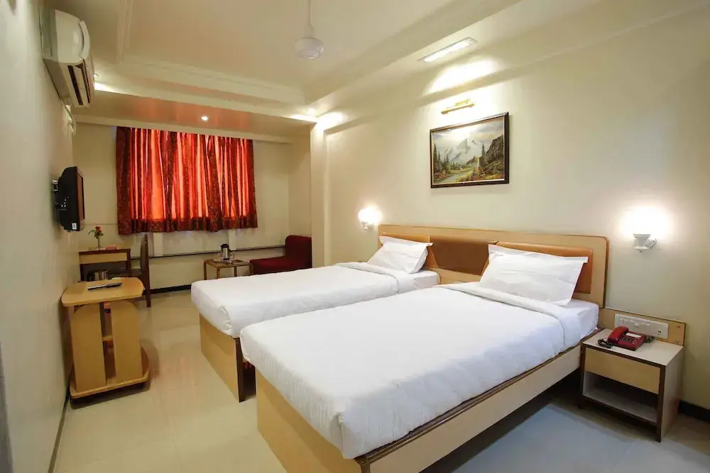 Пуна: Hotel Suyash Deluxe