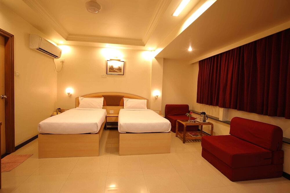 Пуна: Hotel Suyash Deluxe