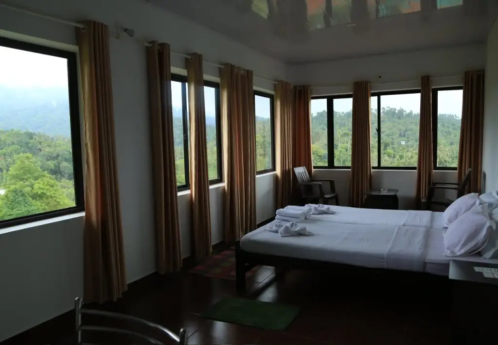 Вайтери: Globe Trotting Holidays Inn