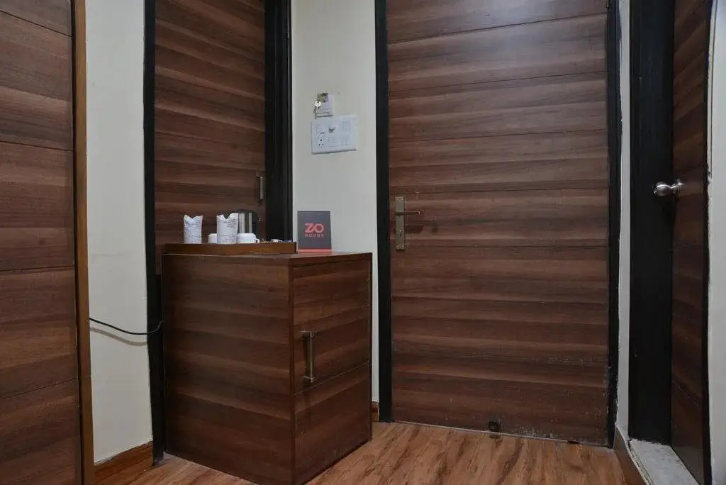 Канпур: Hotel Geetika Galaxy