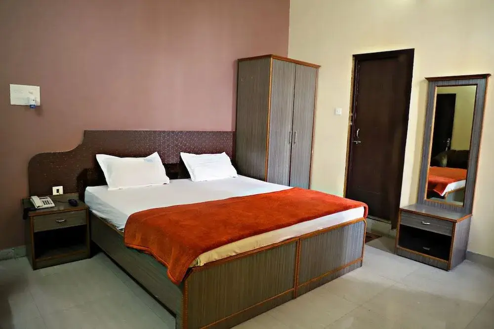 Кота: Exotika Express Resort