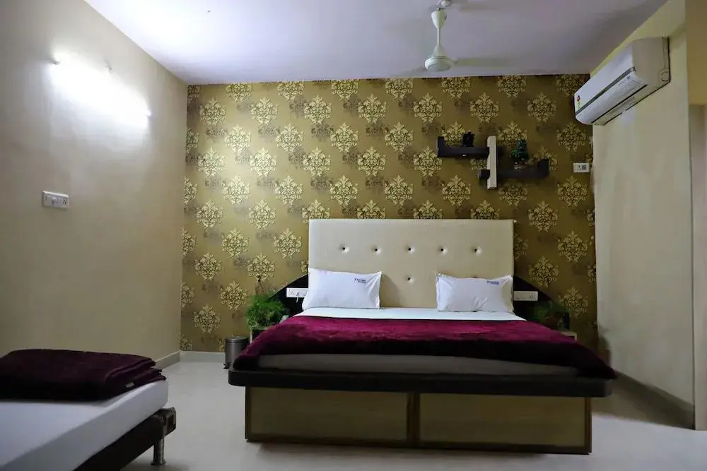 Кота: Exotika Express Resort