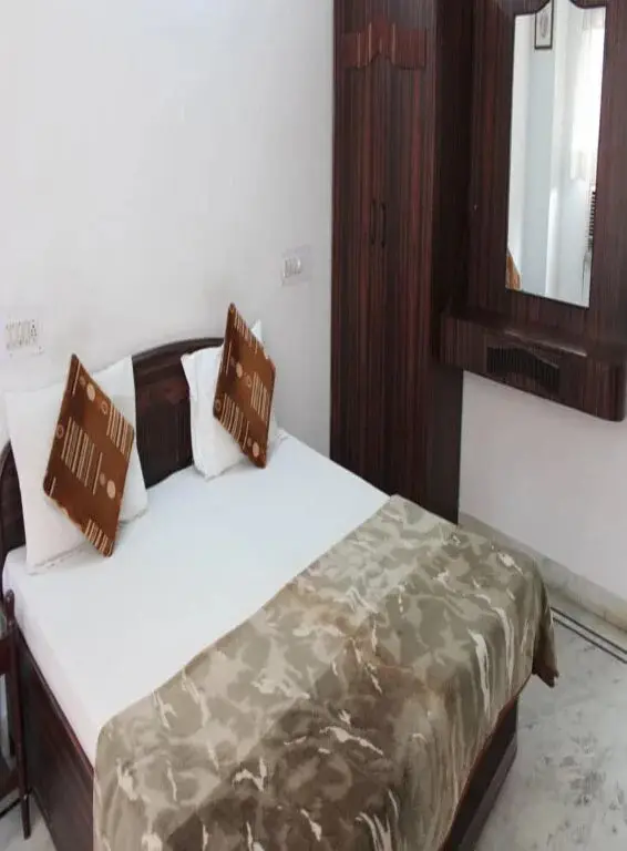 Удаипур: Hotel white palace