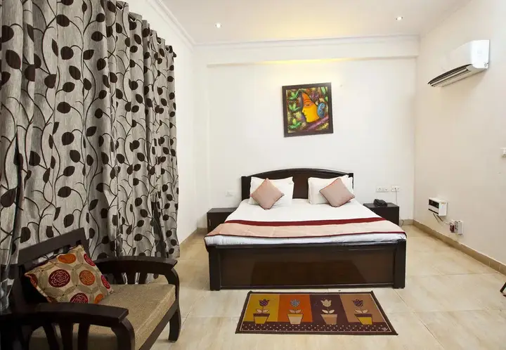 Нойда: OYO Rooms Noida Electronic City