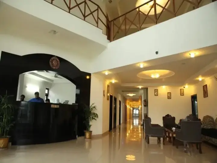 Наинитал: Hotel Happy Home's Kaler Grand Inn