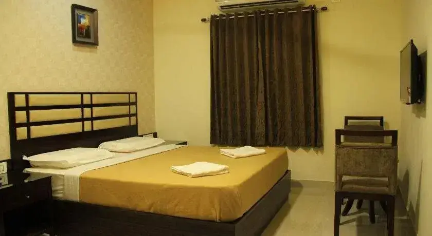 Пунди: Hotel M.P. Temples Inn
