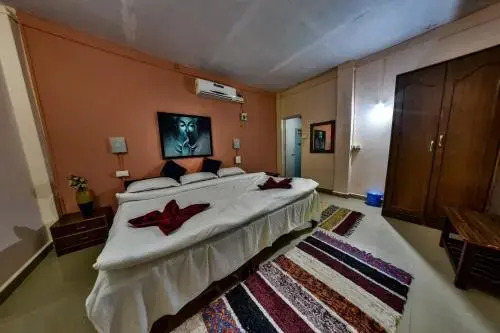 Морджим: Xaviers Cafe & Beach Huts