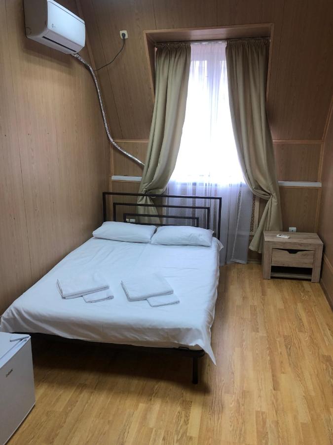 Калининград: Гостевой дом с геранью