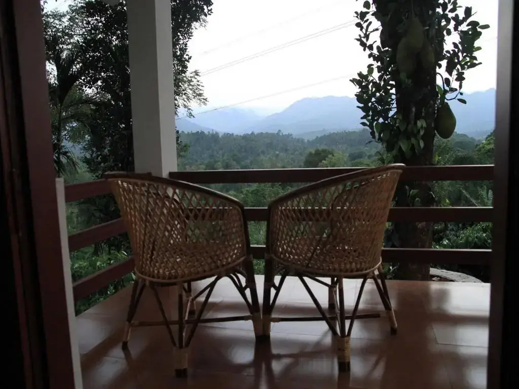 Султан-Батери: Dhanagiri Home Stay