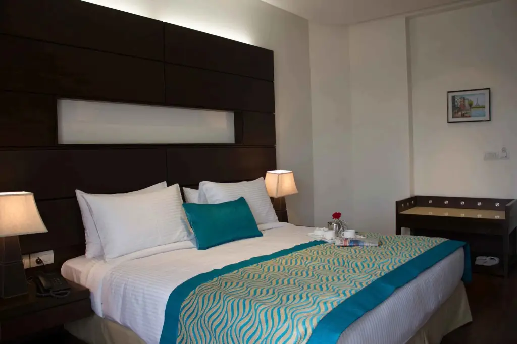 Гуруграм: Stately Suites Golf Course Road