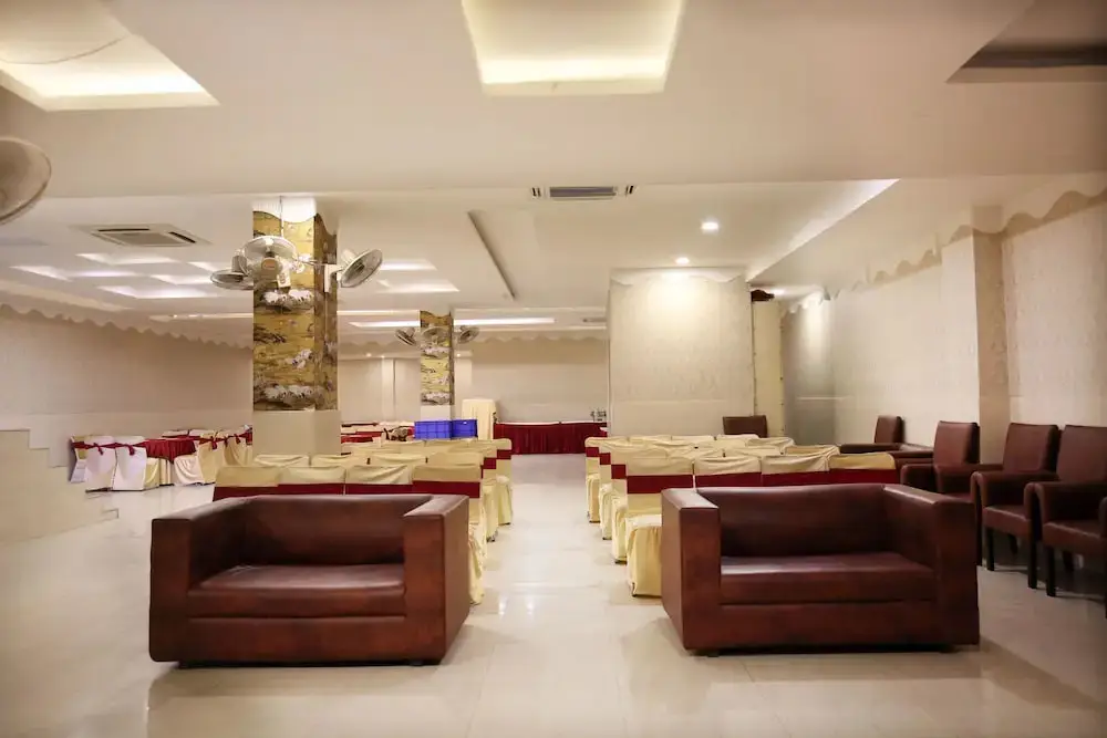Джаландхар: OYO 3791 Hotel Umed Grand