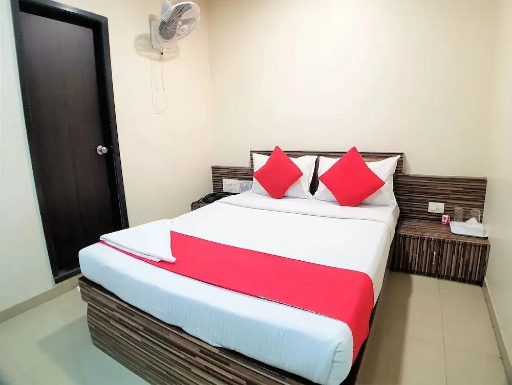 Мумбаи: Hotel Ajwa