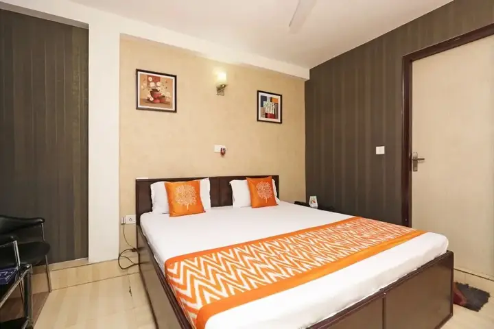 Нью-Дели: Hotel Silver Land