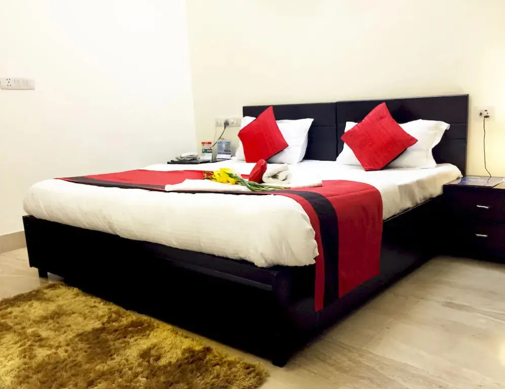 Гуруграм: Hotel Delhi Marine Club Gurgaon