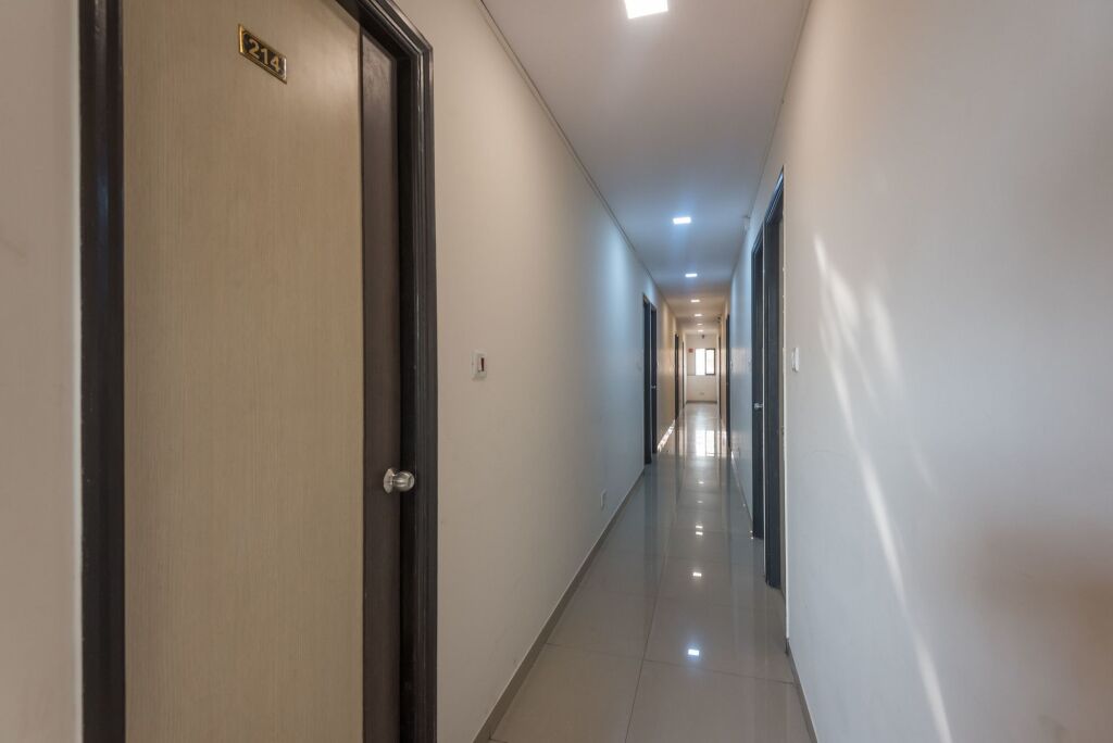 Мумбаи: OYO 7892 Hotel Minerva Residency