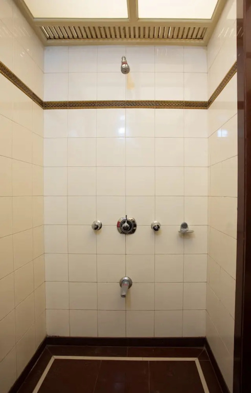 Тхане: Hotel Dwaraka Residency
