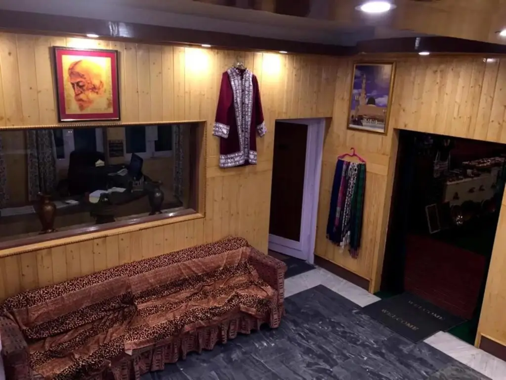 Шринагар: Hotel Humza