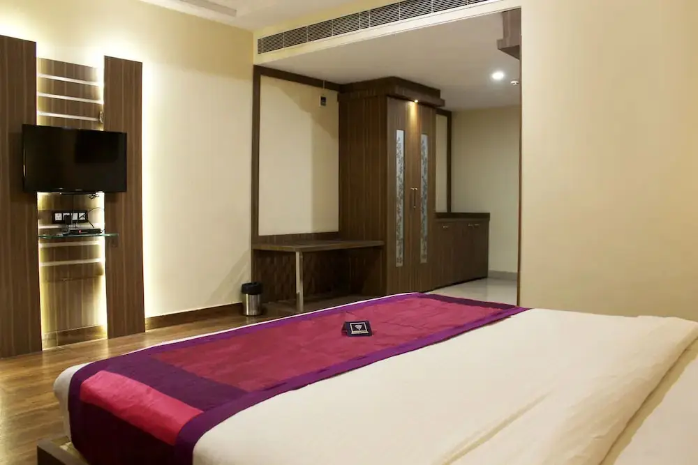 Варанаси: Capital O 4010 Puja Residency