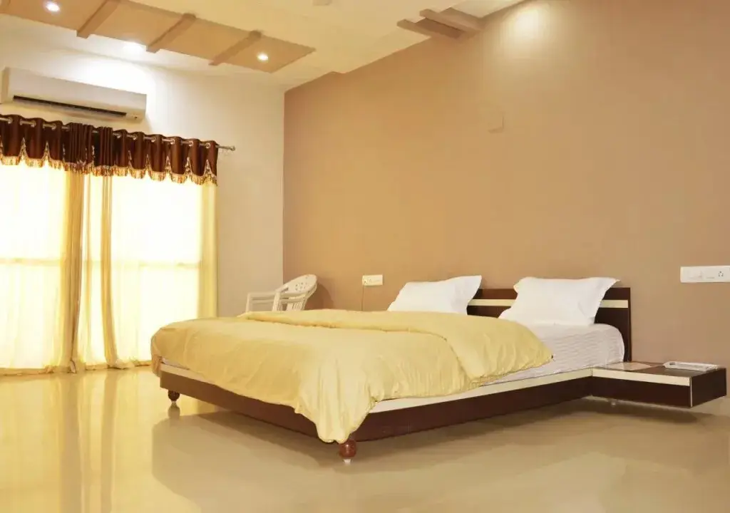Дварка: Hotel Rudra Plaza