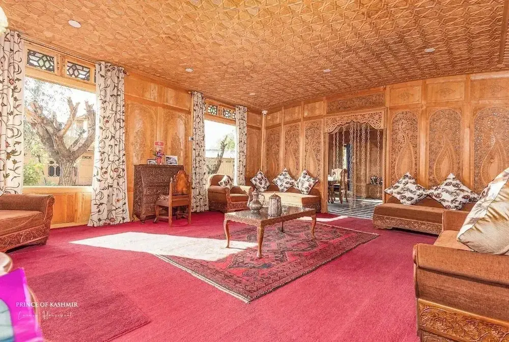 Prince of Kashmir Houseboat — фото 1