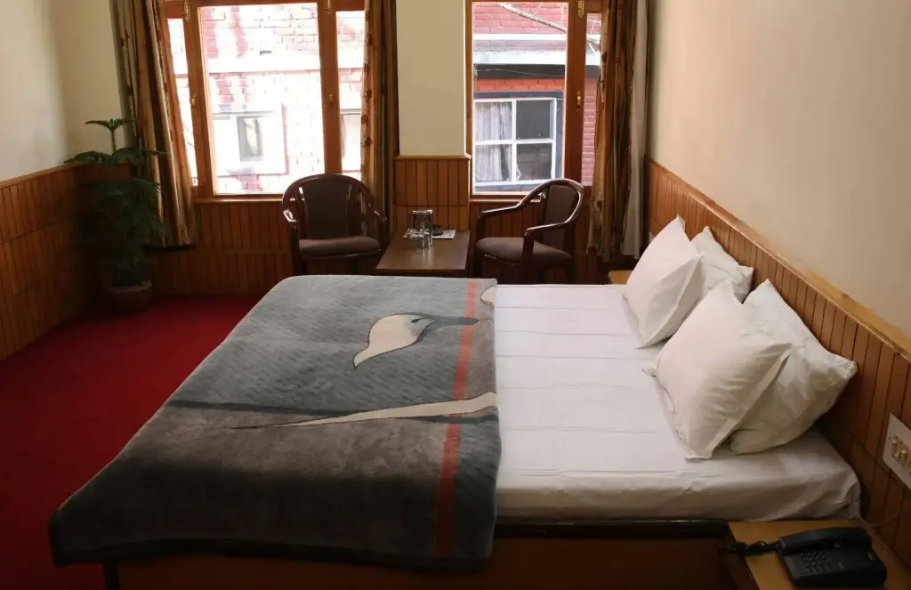 Манали: Hotel New Adarsh