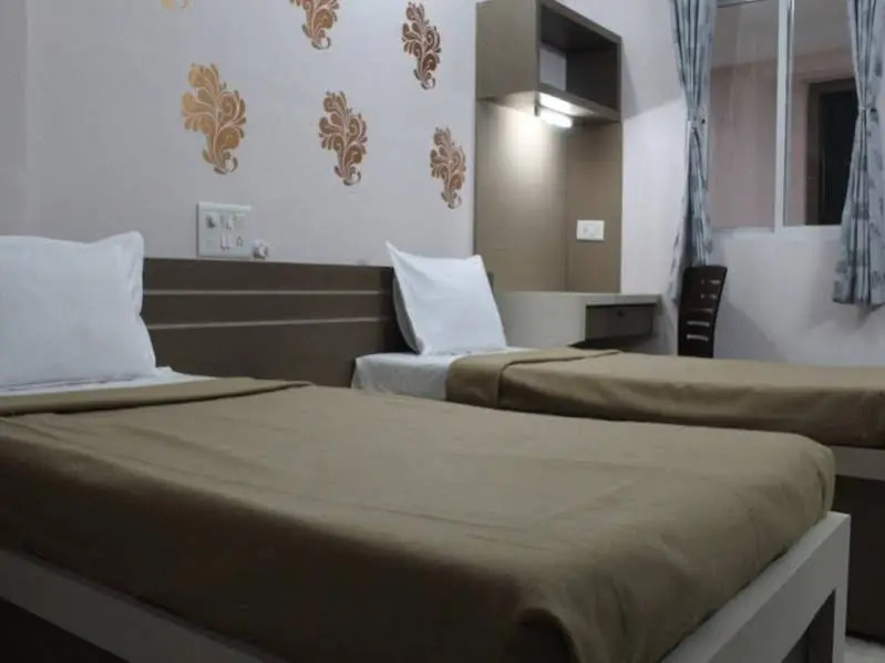 Бхудж: Divya Jyot Residency