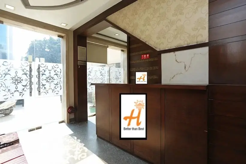 Матхура: Hotel Heera Continental