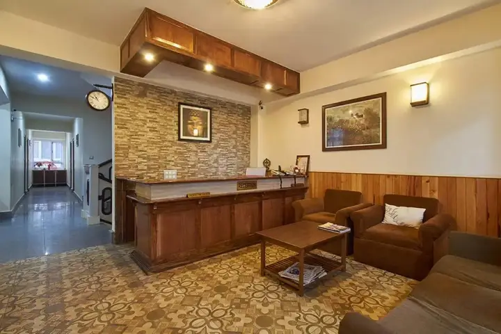 Гангток: Hotel The Coral Inn