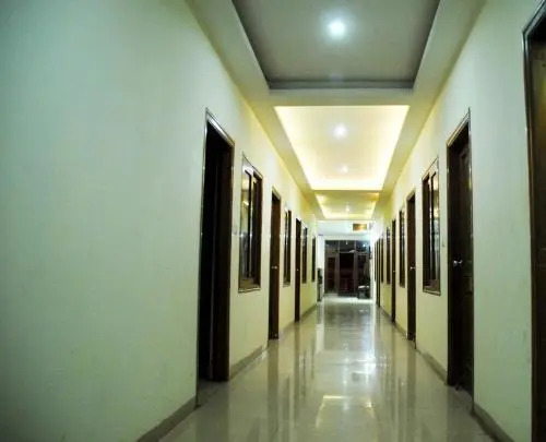 Калка: Hotel Royal Regency