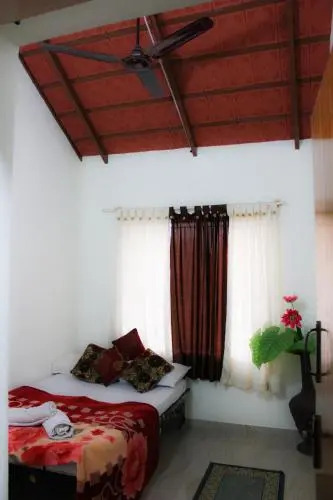 Шиккамагалуру: Mountain Valley Home Stay