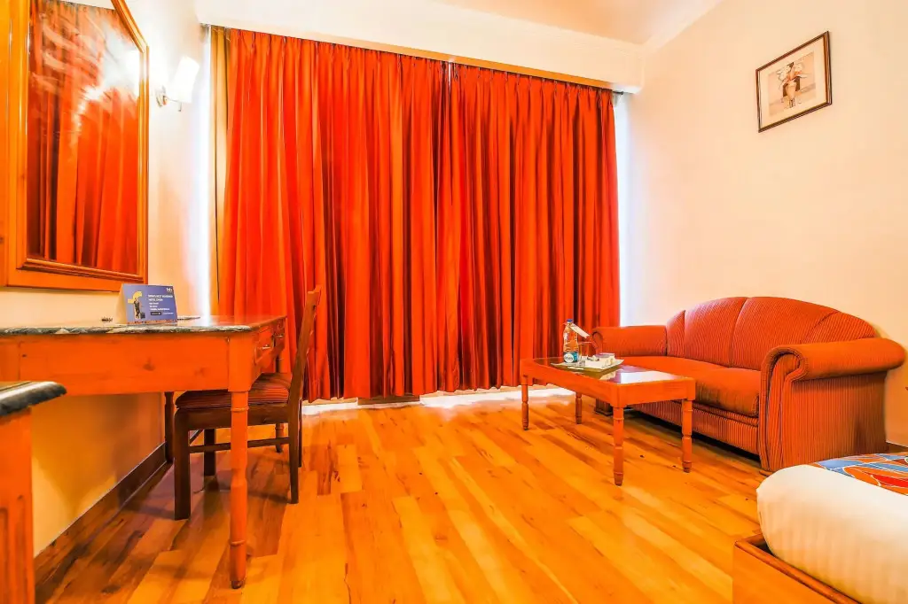 Амритсар: Hotel Surya Residency