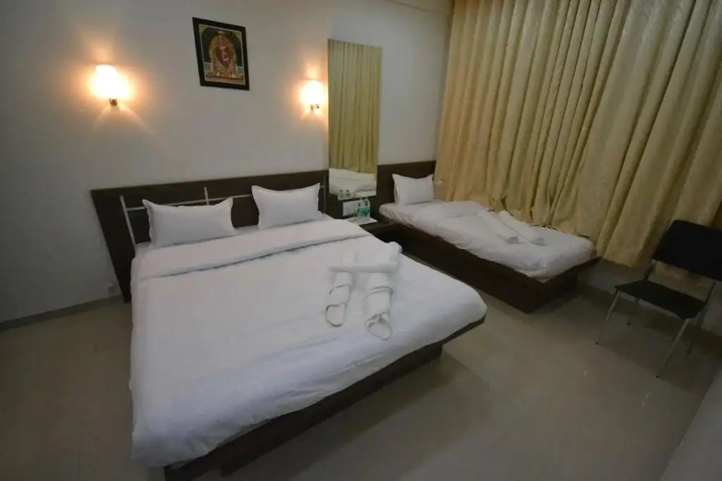 Ширди: Hotel Sai Sakha