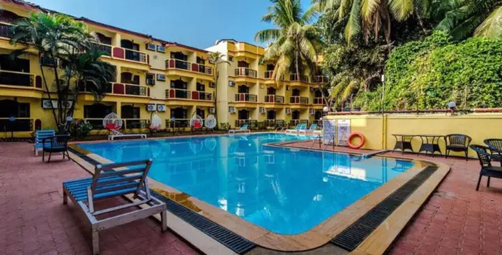 Арпора: Abalone Resort