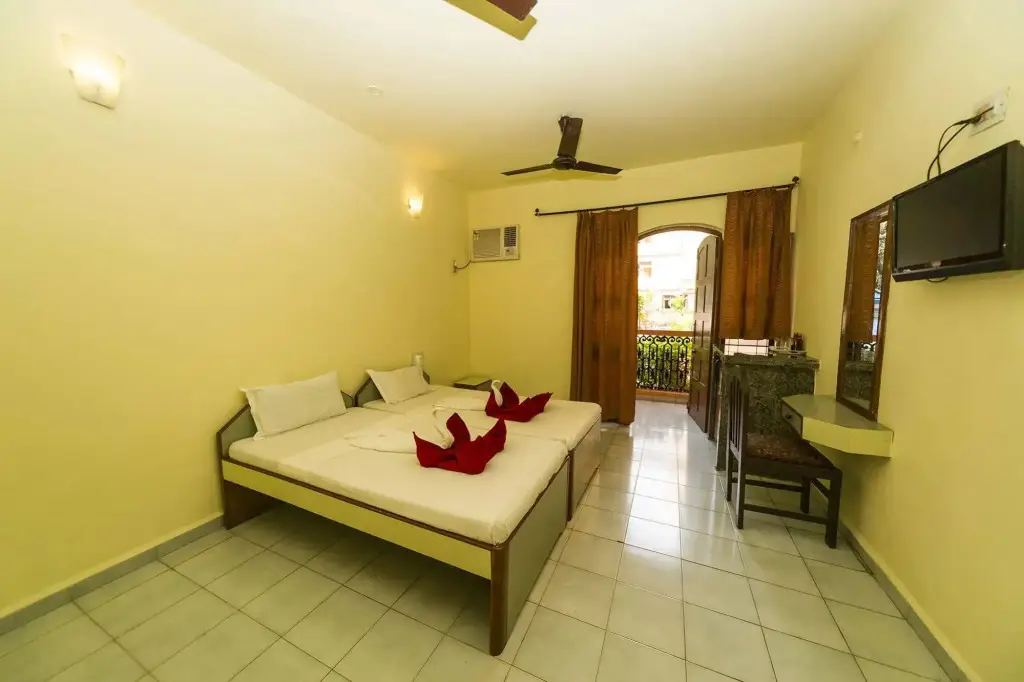 Арпора: Abalone Resort