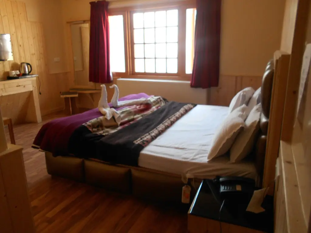 Пахалгам: Hotel Abshar
