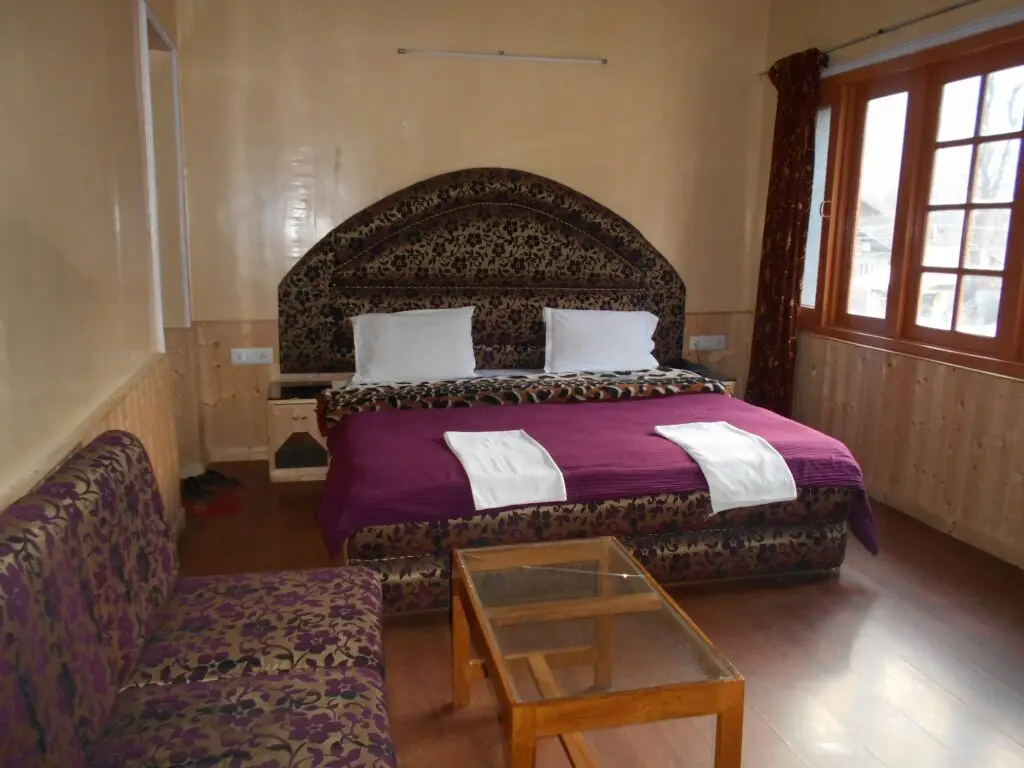 Пахалгам: Hotel Abshar