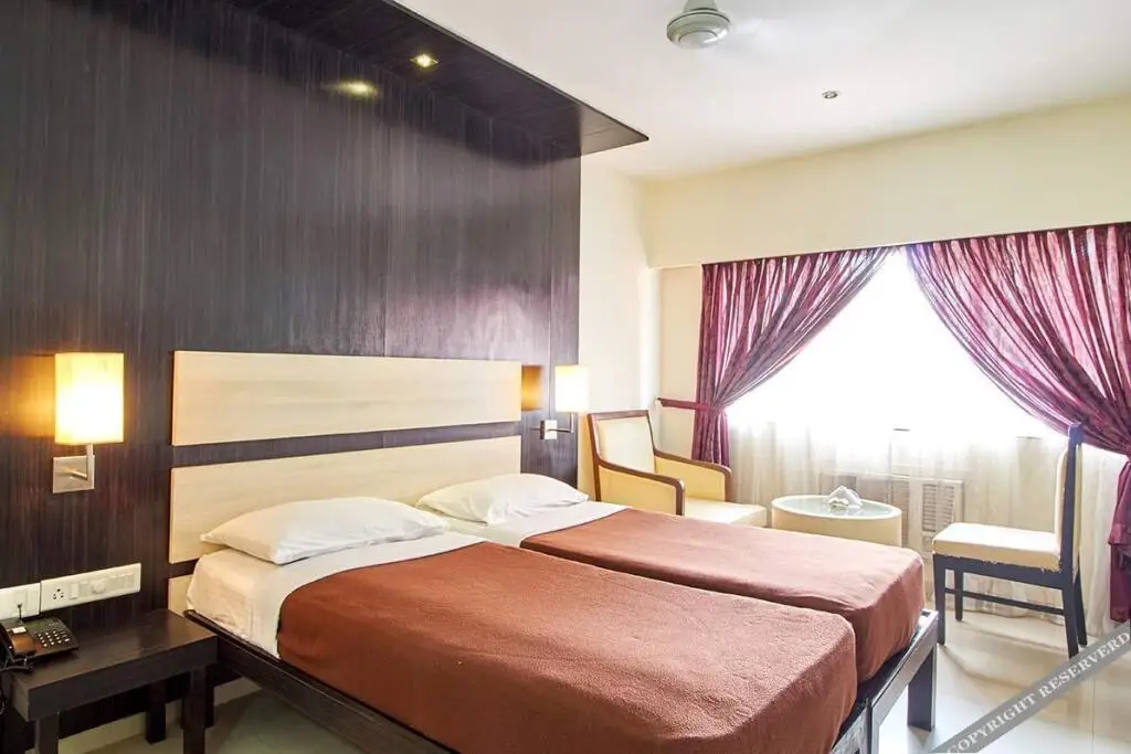 Мангалур: Ayush International Hotel