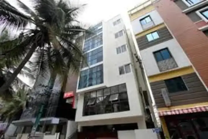 Бангалор: OYO 10335 Platinum Hotel