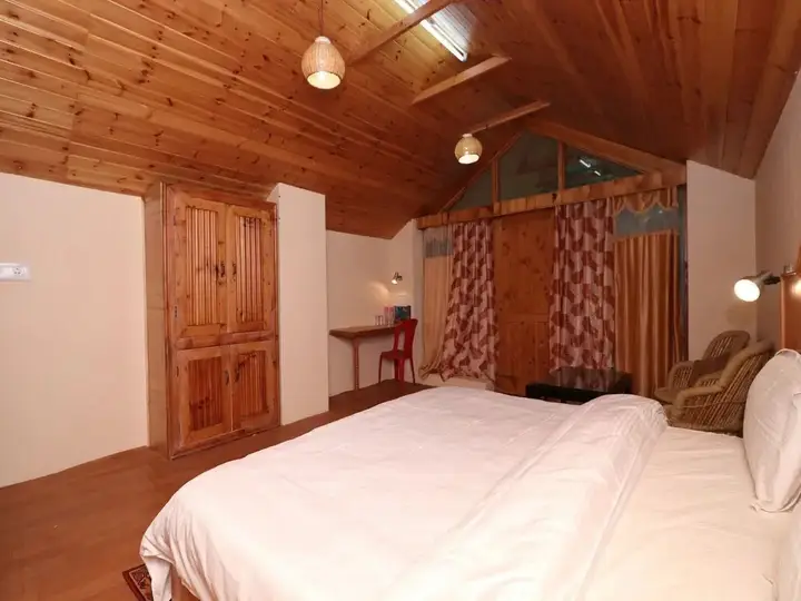 Касоль: River Side Cottages