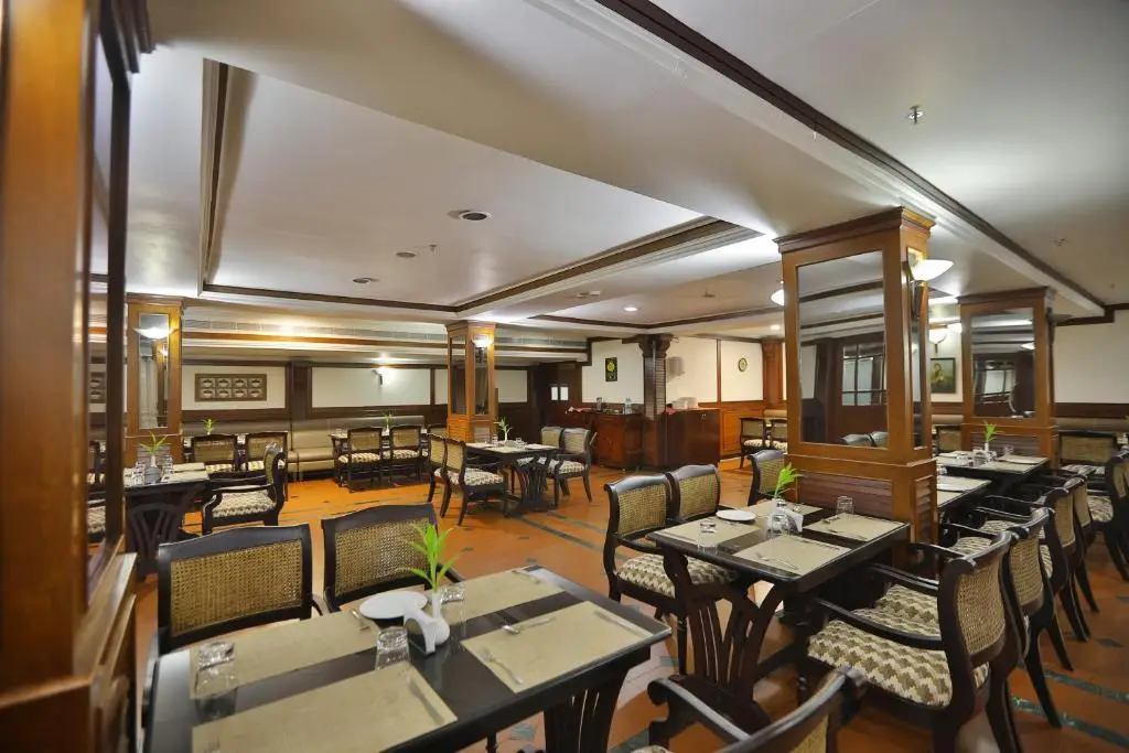 Куруппумтара: Paray Residency